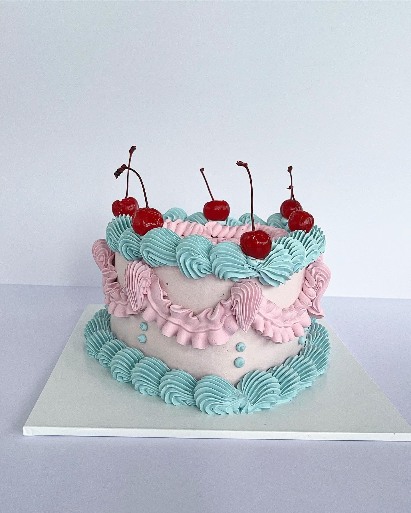 Frilly Edge - Heart