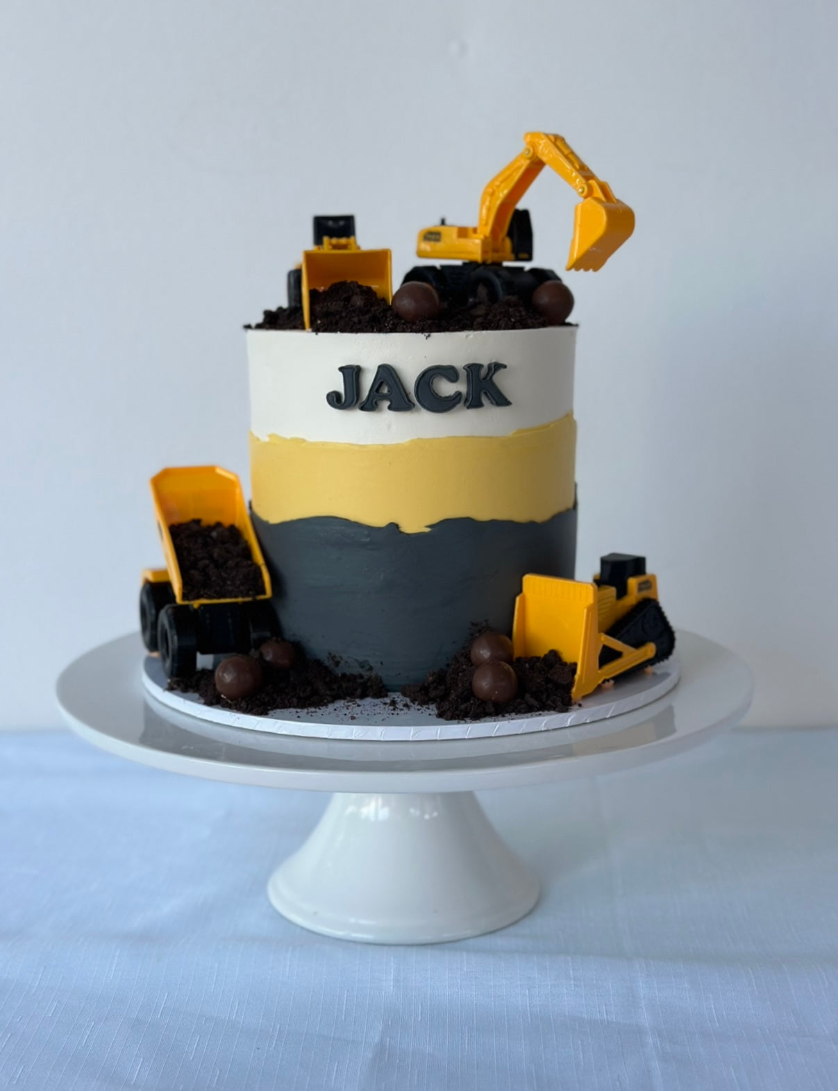 Digger v.2 Cake