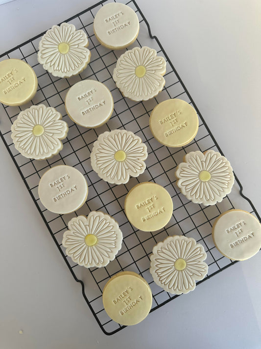 Daisy Cookies & Text