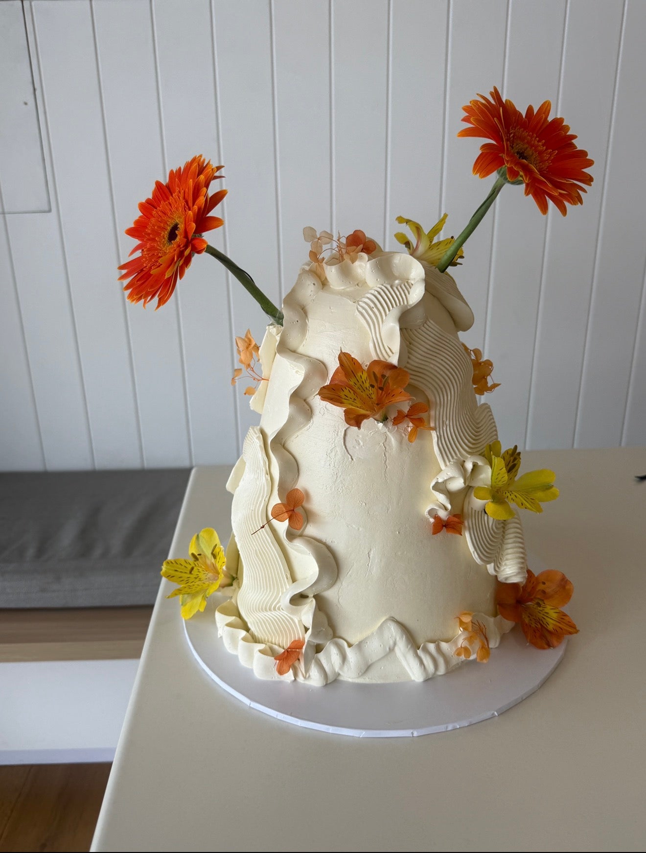 Piping Floral Dome