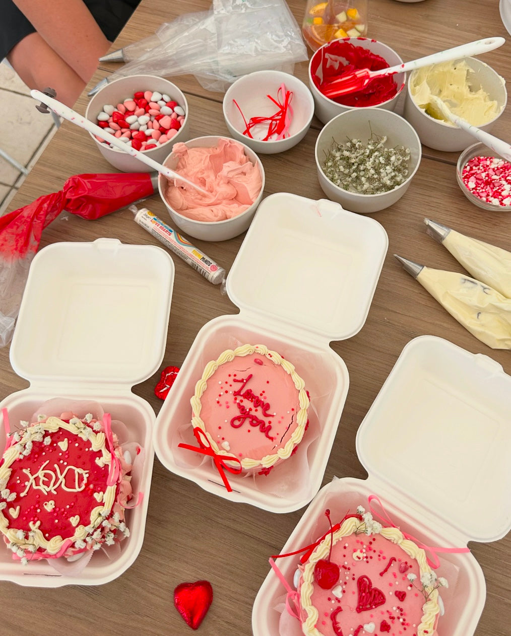 Galentine's Cake Decorating