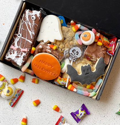 Treat box - Traditional Colours